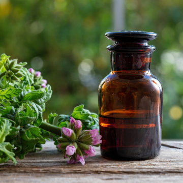 Essential oils and aromatherapy for menopause
